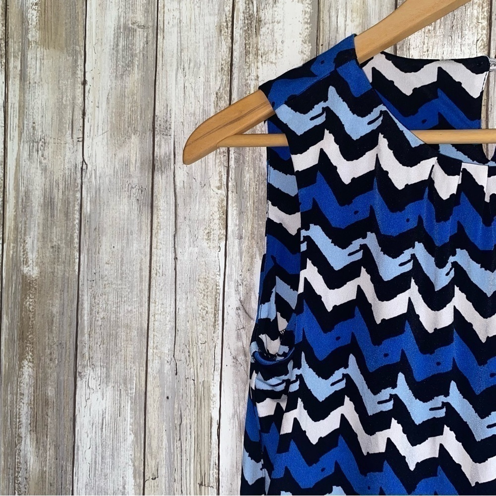 Calvin Klein Blue Patterned Sleeveless Blouse - Picture 2 of 4